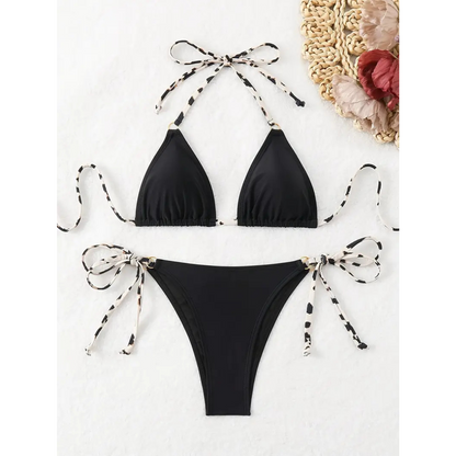 Bikini negro con detalles exclusivos